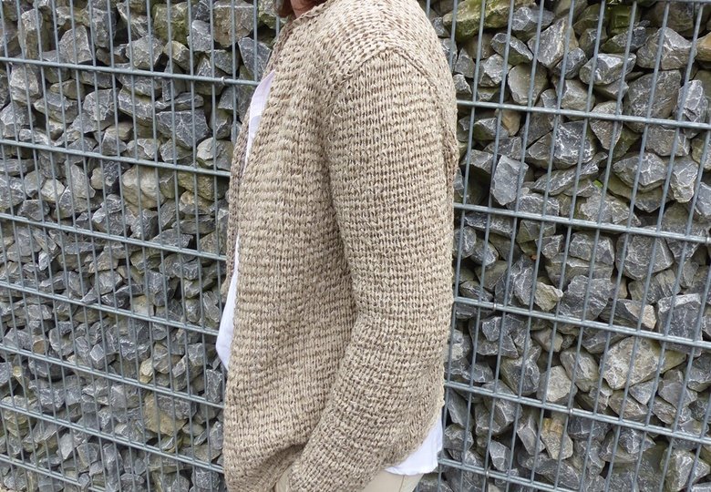 Strickjacke aus Bändchengarn, Strickanleitung Gr. S - Xl