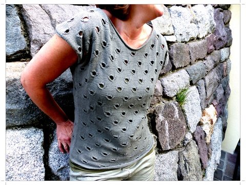 E-book ,Olivefarbender Pulli mit Löchern, Grösse s - xxxl