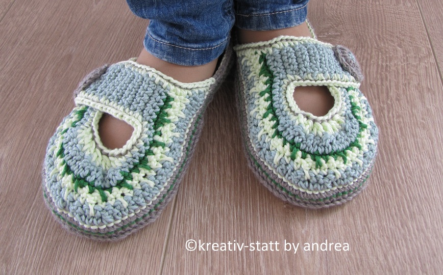 Hausschuhe Pantoffeln Clogs mit Sohle - alle Größen - Häkelanleitung
