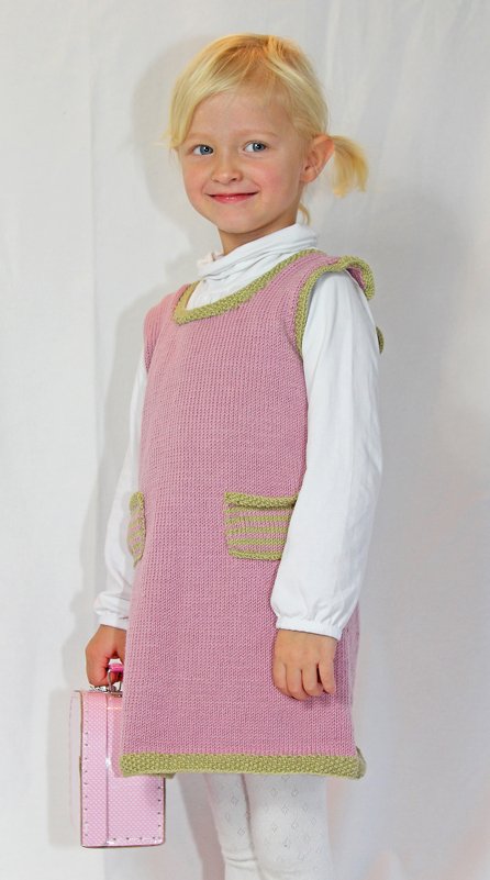 Strickanleitung Kleid Greta in den Größen 98 bis 128, von 3 bis 8 Jahre