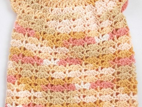 Häkelanleitung für ein süßes Baby-Sommerkleid