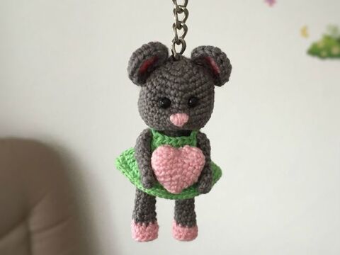 Crochet Pattern Keychain "Lusy"