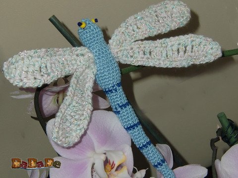 Blumen-, Orchideen-Stecker Libelle, nicht nur für Muttertag - gehäkelt von Dadade 