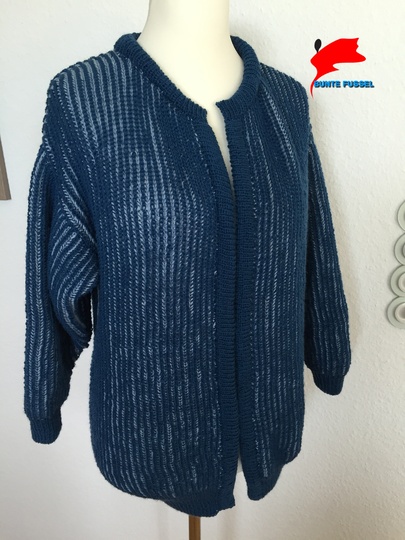 Strickanleitung für Jacke in zweifarbigen Patent