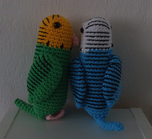 Wellensittiche auf einer Schaukel - Amigurumi Häkelanleitung