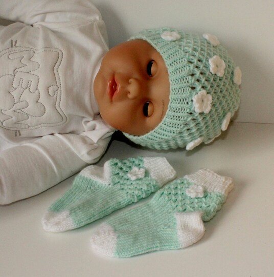 Strickanleitung Baby-Set, Mütze und Socken, ca. 6 - 12 Monate