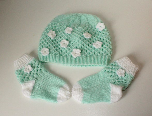 Strickanleitung Baby-Set, Mütze und Socken, ca. 6 - 12 Monate