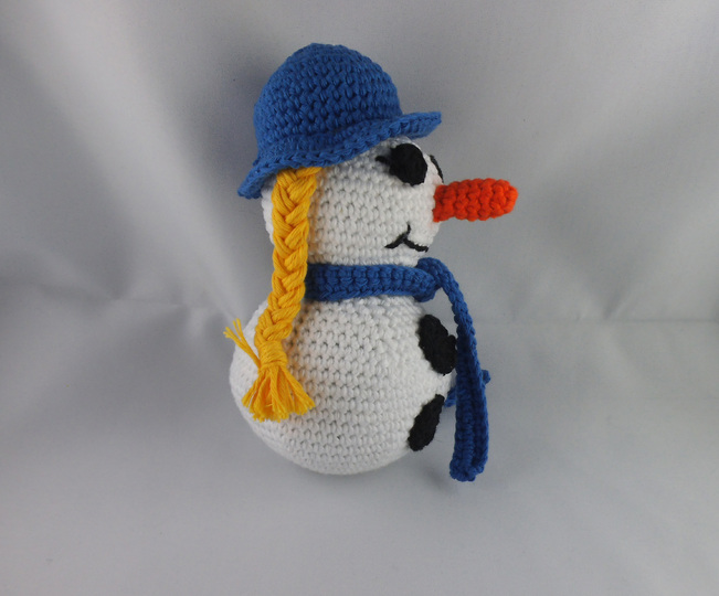 Schneefrau - Amigurumi Häkelanleitung