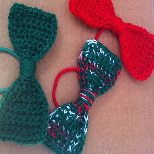 Crochet Bow Ties, Size 5 1/2 inches x 2 1/4 inches // 14 cm x 5 cm, Easy Crochet Bow Ties, Easy Crochet Hair Bow Pattern, Beginners Pattern, Digital Download, Instant PDF Download