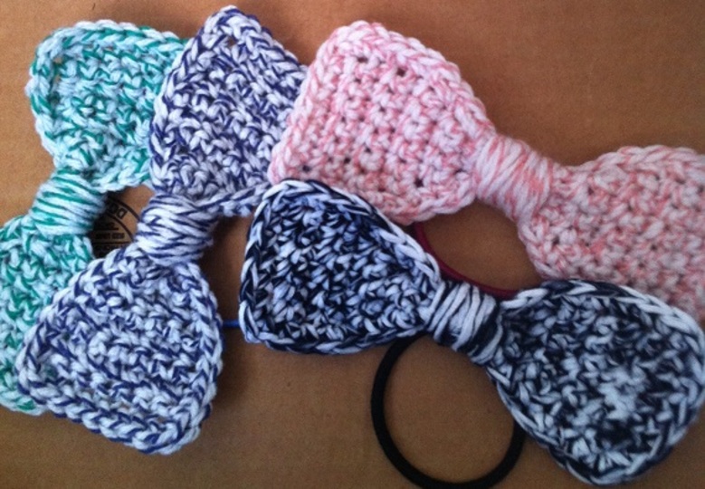 Crochet Bow Ties, Size 5 1/2 inches x 2 1/4 inches // 14 cm x 5 cm, Easy Crochet Bow Ties, Easy Crochet Hair Bow Pattern, Beginners Pattern, Digital Download, Instant PDF Download