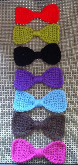 Crochet Bow Ties, Size 5 1/2 inches x 2 1/4 inches // 14 cm x 5 cm, Easy Crochet Bow Ties, Easy Crochet Hair Bow Pattern, Beginners Pattern, Digital Download, Instant PDF Download