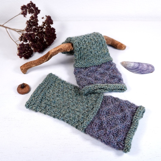 Armstulpen "Claire" mit Zopfmuster, Strickanleitung für 2 Größen