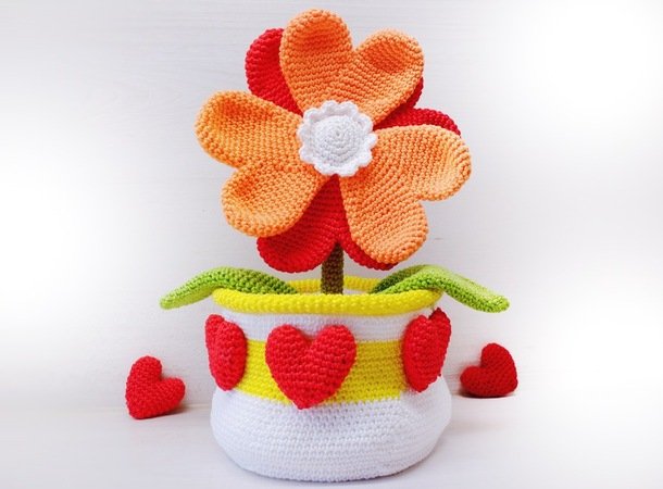 Blooming Hearts - Crochet Pattern from Diana´s kleiner Häkelshop