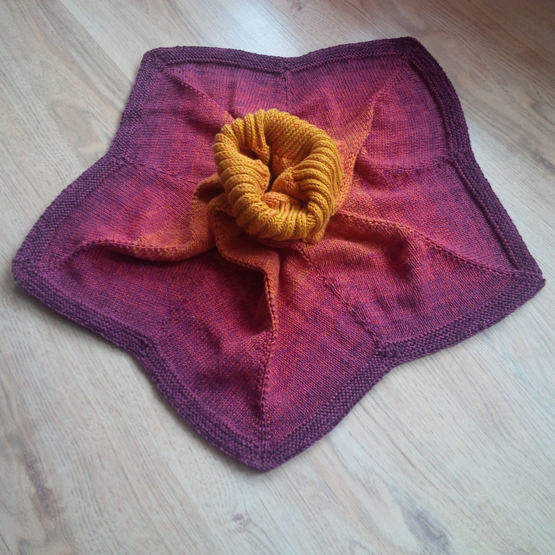 Asteria - star poncho - poncho (knitting)