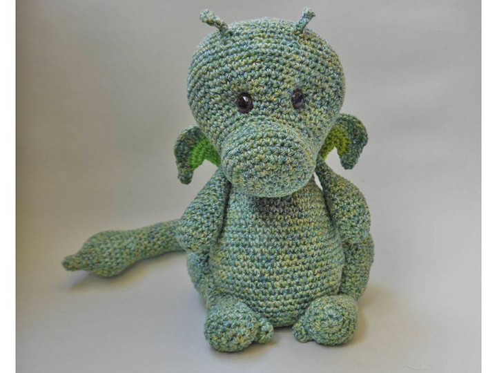 Drache Lovely zum Häkeln für Anfänger