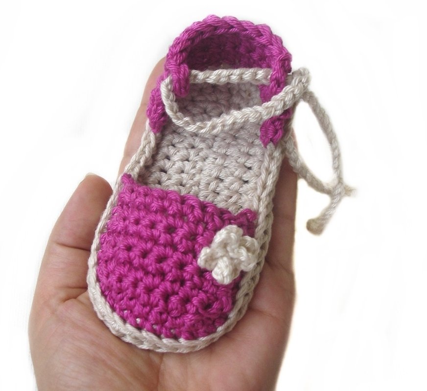Crochet baby espadrilles