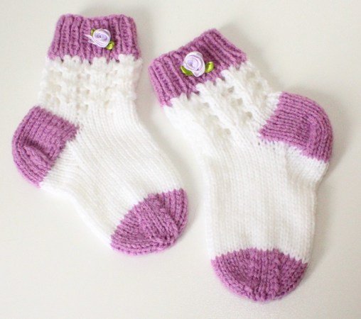 Strickanleitung Baby-Set, Mütze und Socken Ajourmuster ca. 5 - 12 Monate