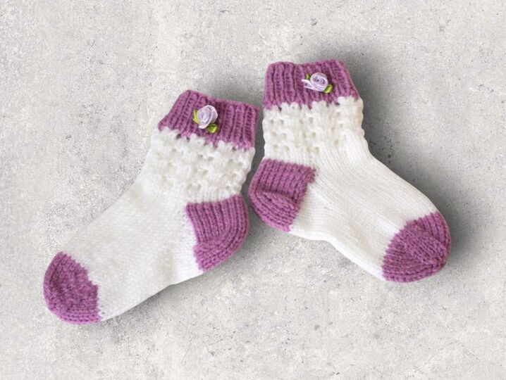 Strickanleitung Baby-Socken, Gr. 18 - 20, Ajourmuster   #091