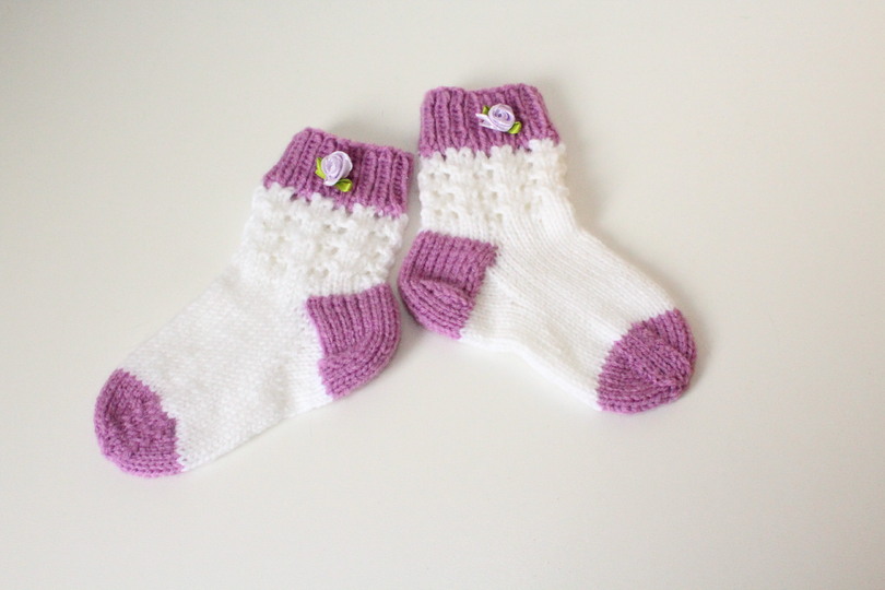 Strickanleitung Baby-Socken, Gr. 18 - 20, Sohlenlänge ca. 12 cm, Ajourmuster