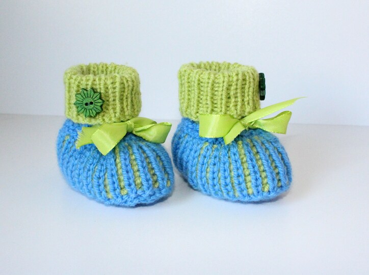Strickanleitung Baby-Schuhe, Booties, Schühchen im Halbpatent, Sohlenlänge 11 cm