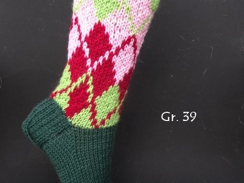 Strickanleitung Socken im schottischen Karolook für Gr. 39