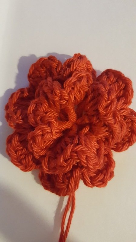 Plastische Häkelblume - Bild 2