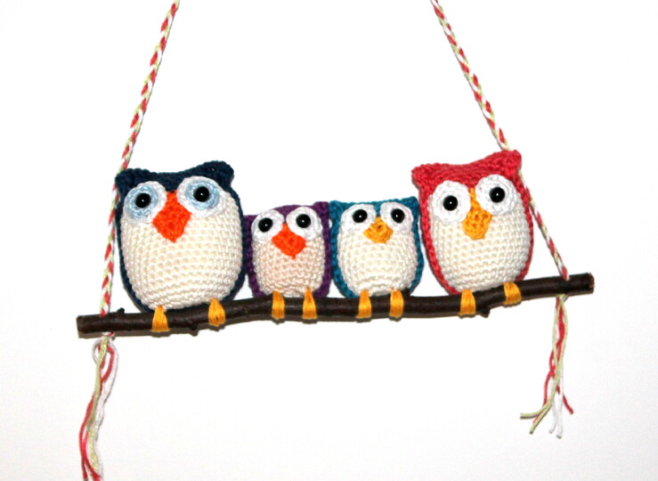 Crochet an Owl Family – four little owls as a door hanger (EN & DE)
