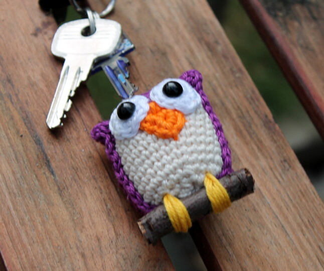 Crochet an Owl Family – four little owls as a door hanger (EN & DE)