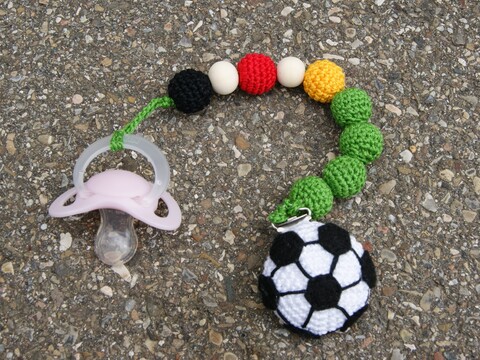 Schnullerkette "kleine Kicker