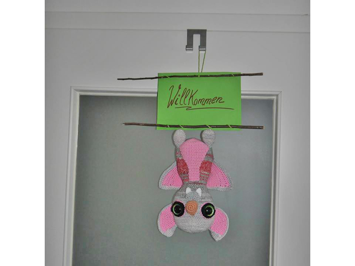 Fledermaus Rosalia von und zu Zähnchen - Häkelanleitung