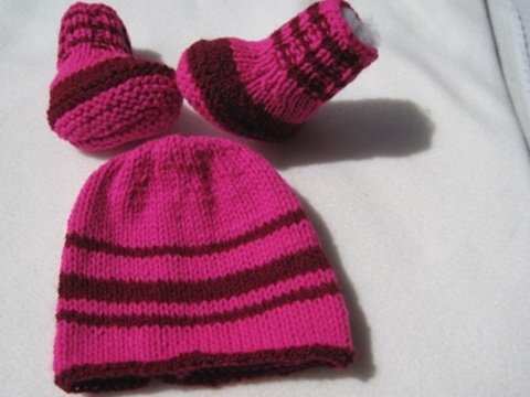 Strickanleitung Babymütze & Babyschühchen, tragbar von 0-8 Monate, ohne Nadelspiel, leichte Anleitung