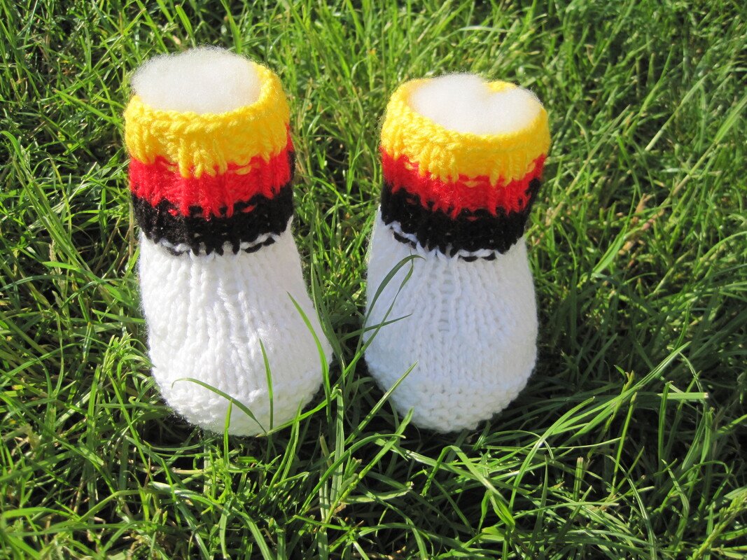 Strickanleitung  Babyschuhe ohne Nadelspiel- von 0-6 Monate tragbar, perfekt für Anfänger - Bild 9