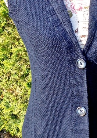 Knitting Pattern for a sleeveless vest | Vest *très chic*