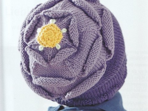 Strickanleitung Mütze  „Zarte Anemone“, Kleine Schönheit für kalte Köpfchen
