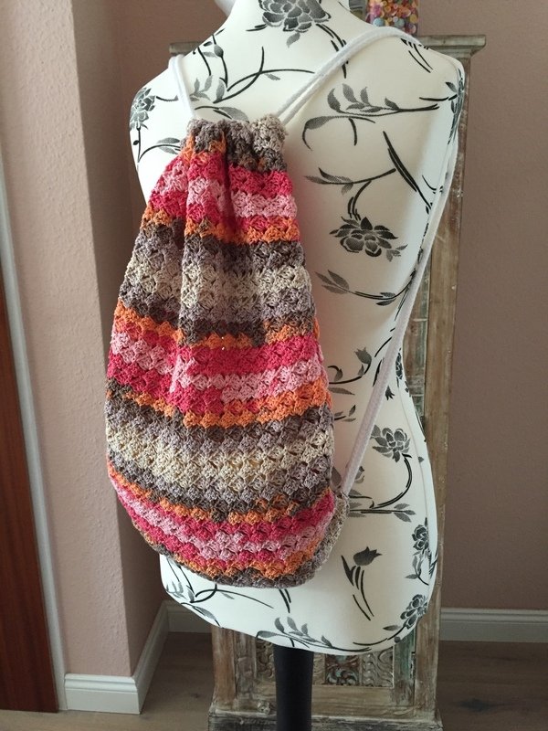 Häkelanleitung trendiger Rucksack