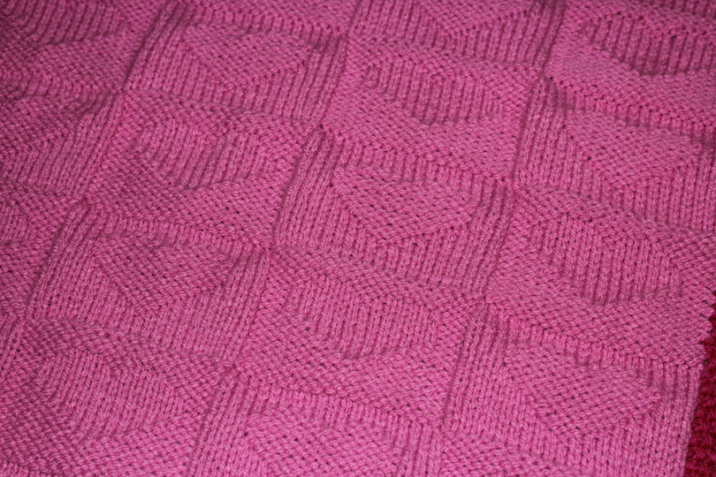 Strickanleitung Babydecke, Baby-Decke, Krabbeldecke, Spieldecke mit Herzen für Anfänger