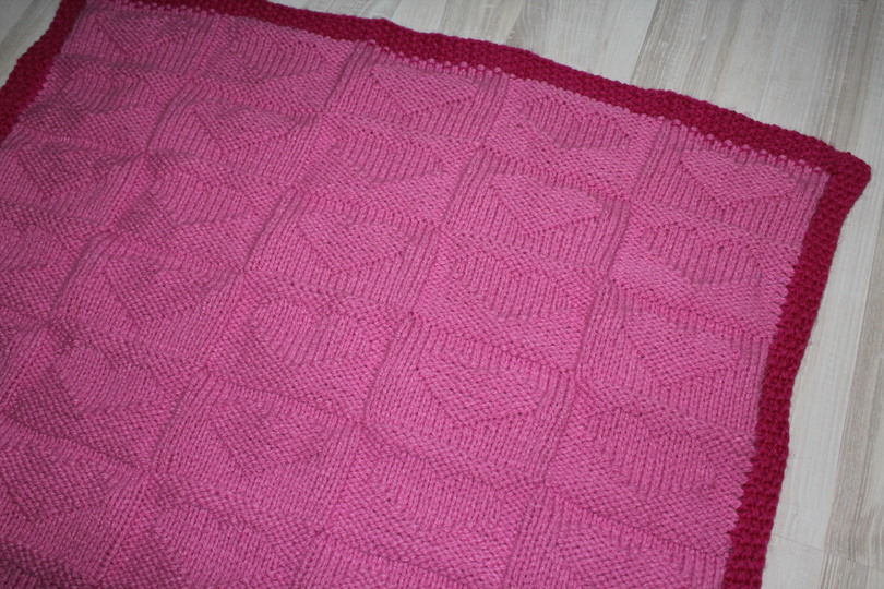 Strickanleitung Babydecke, Baby-Decke, Krabbeldecke, Spieldecke mit Herzen für Anfänger
