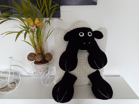 42 Häkelanleitung großes Kissen Schaf PDF