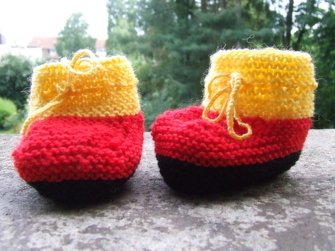 Babyschuhe in Länderfarben (3 farbig) für 0-6 Monate - Bild 3