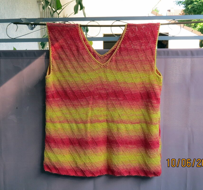 Gestricktes Top "Sonnenblume" Gr.54/56