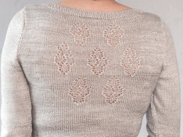 Esther - sweater with lace motifs