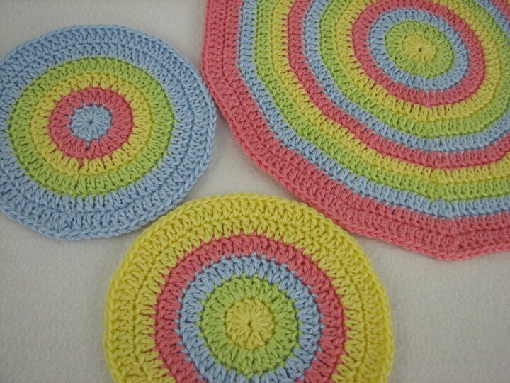 Häkelanleitung für Anfänger - Glasuntersetzer/Deckchen "Lollipop"