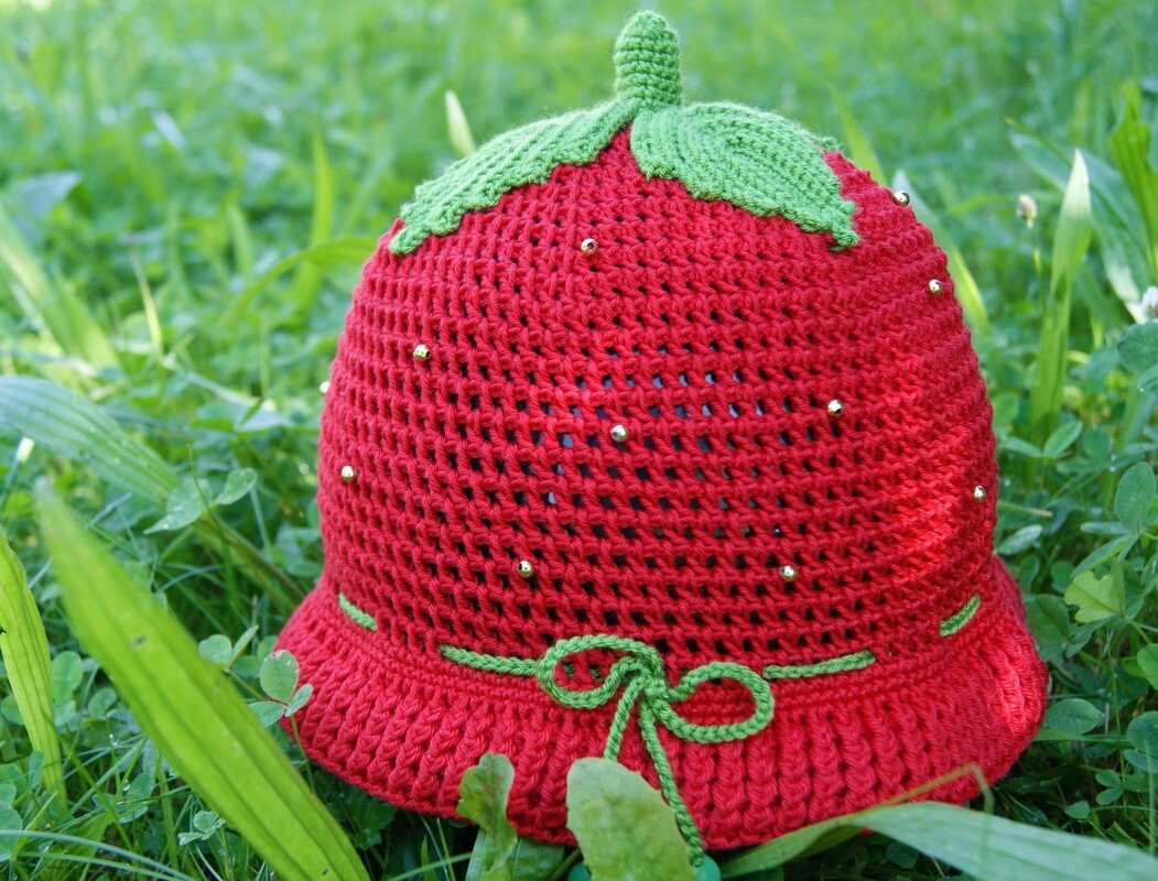 Erdbeermütze