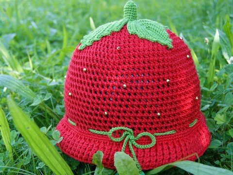 Erdbeermütze