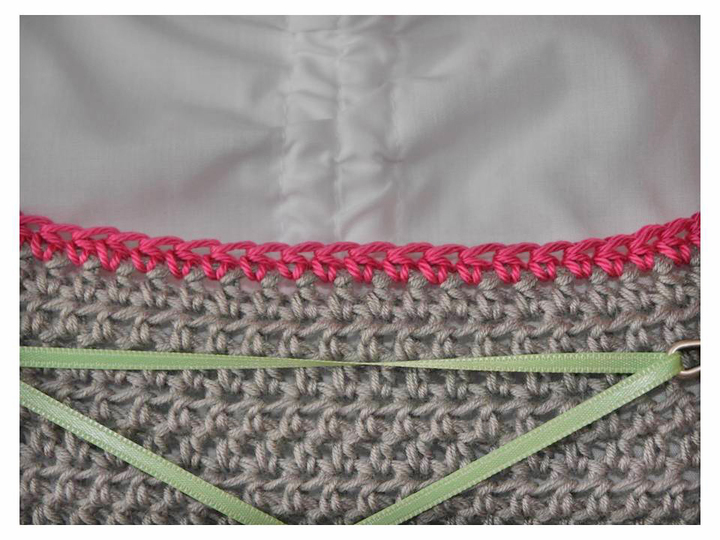 Weste im Dirndl-Look Oversize - kaschierende Häkelweste - Häkelanleitung