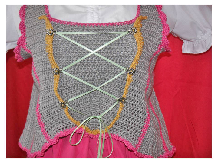 Weste im Dirndl-Look Oversize - kaschierende Häkelweste - Häkelanleitung