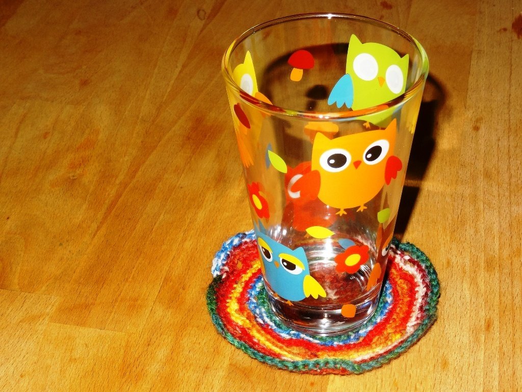 kunterbunter Tassen Untersetzer aus Sockenwolle - Bild 2