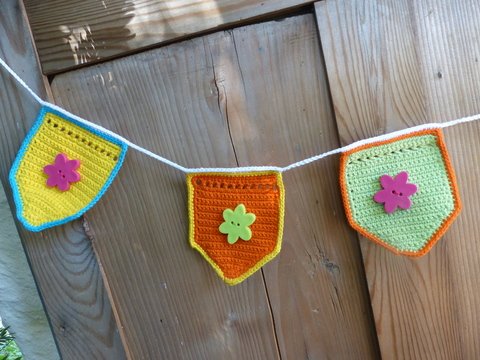 Häkelanleitung Wimpelkette - Girlande