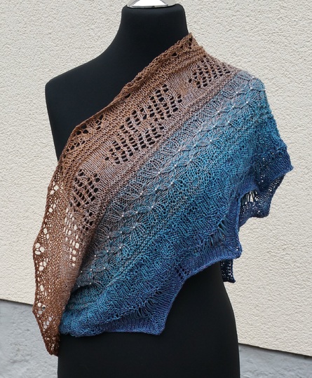 Fanerogama Strick-Loop aus der Wunschgarne-FacE-Book-Gruppe