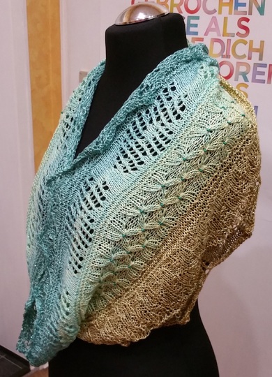 Fanerogama Strick-Loop aus der Wunschgarne-FacE-Book-Gruppe